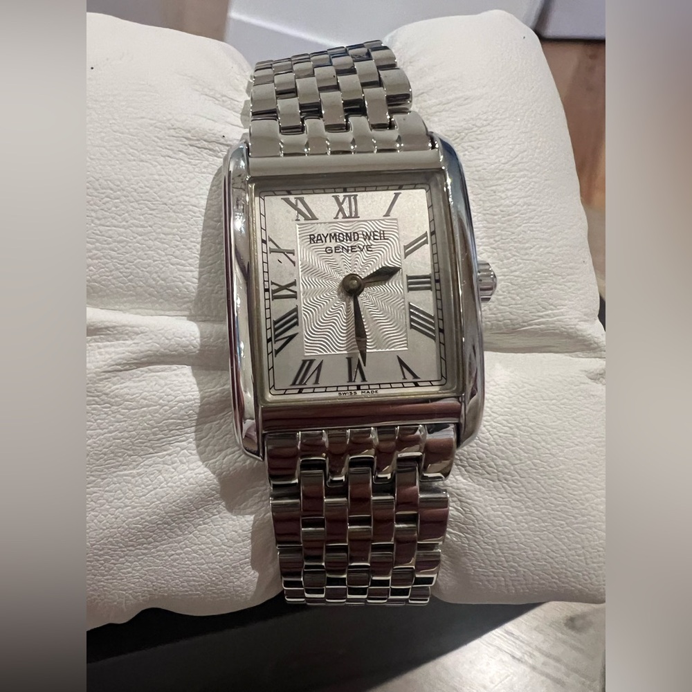 Raymond Weil Silver Rectangular Watch Cartier tank style like new!